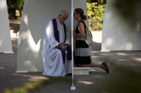Австралийские священники будут вынуждены раскрывать тайну исповеди