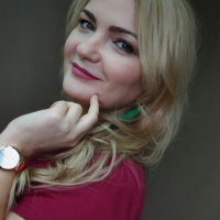Алена Славкова