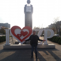 Артём Мирошниченко